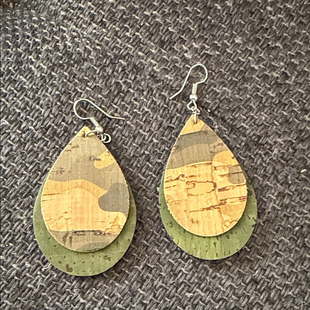 Elegant Green and Brown Teardrop Earrings